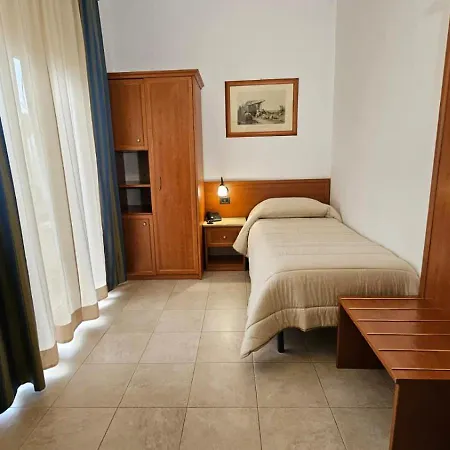 Hotel Gh 3*