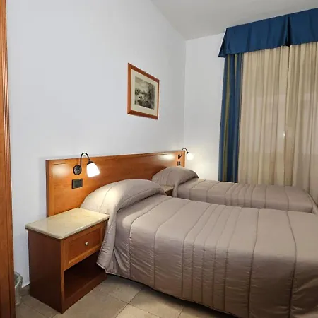 Hotel Gh 3*