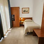 Gh 3*